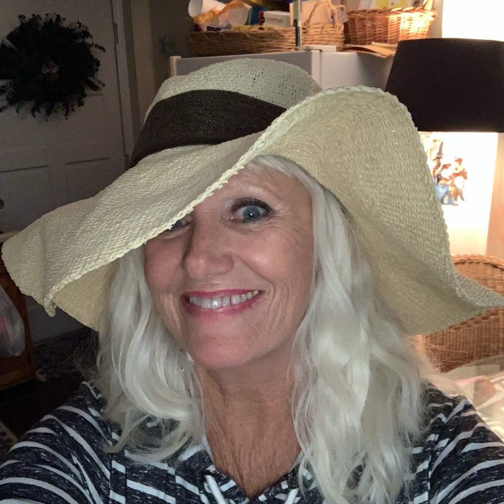 Meet your Posher, Jan